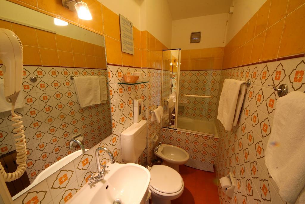 La Favorita Apricale B&B & Ristorante Bilik gambar