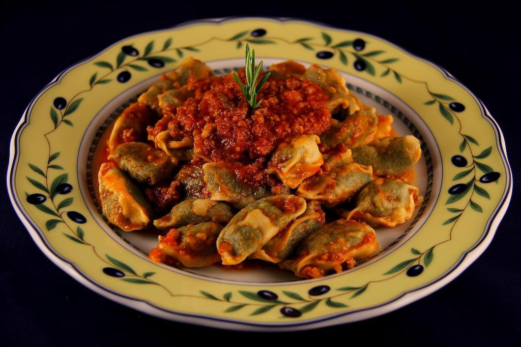La Favorita Apricale B&B & Ristorante Luaran gambar